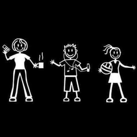 Meet your Posher, Britt - Picture 2 of 4